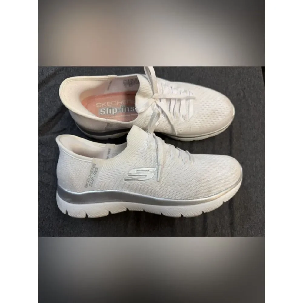 Skechers Slip-ins White Knit Sneakers Women’s Size 7